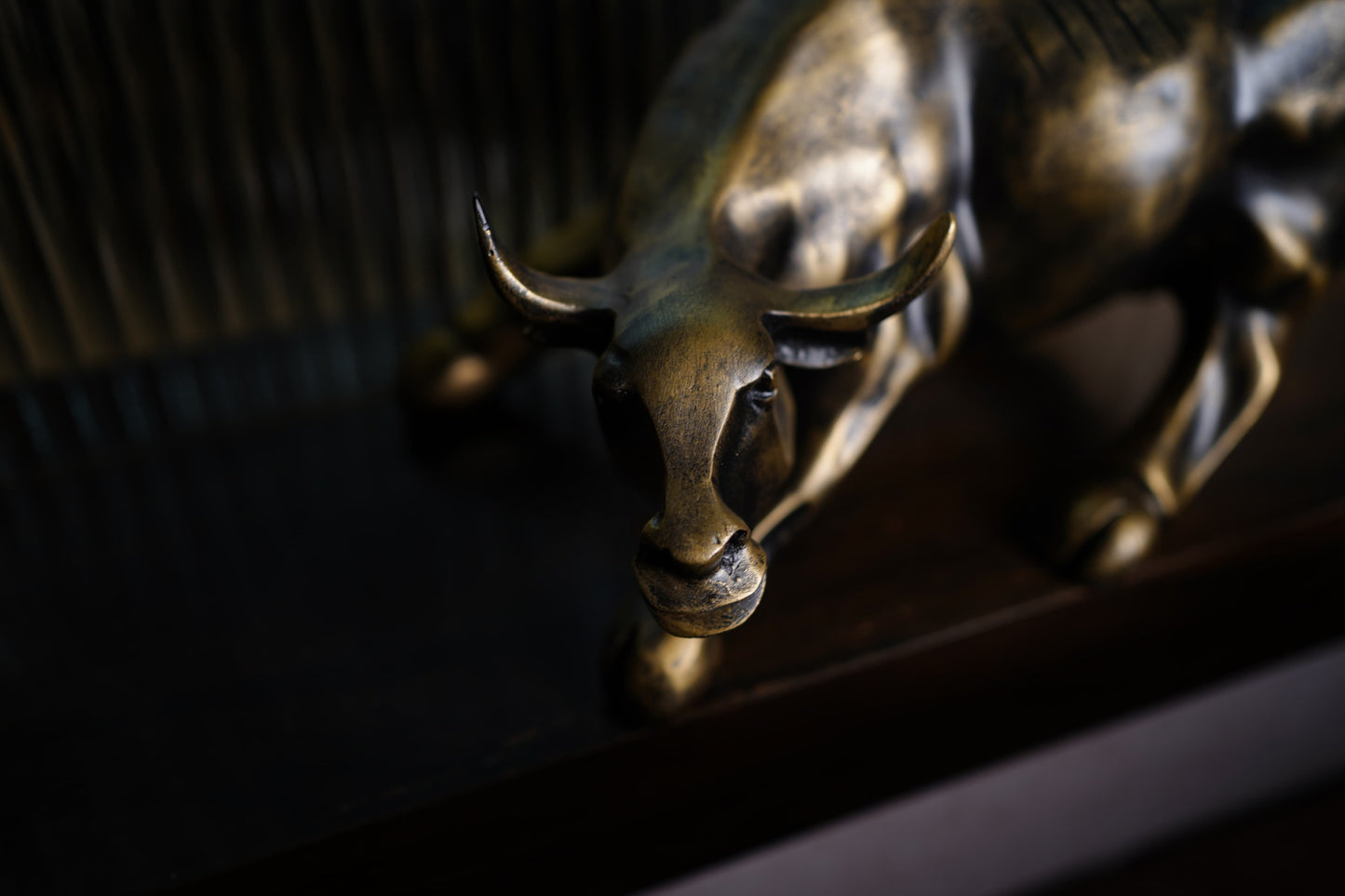 Fengshui Charging Bull- The opportunist(Attracts Wealth and Big opportunities)