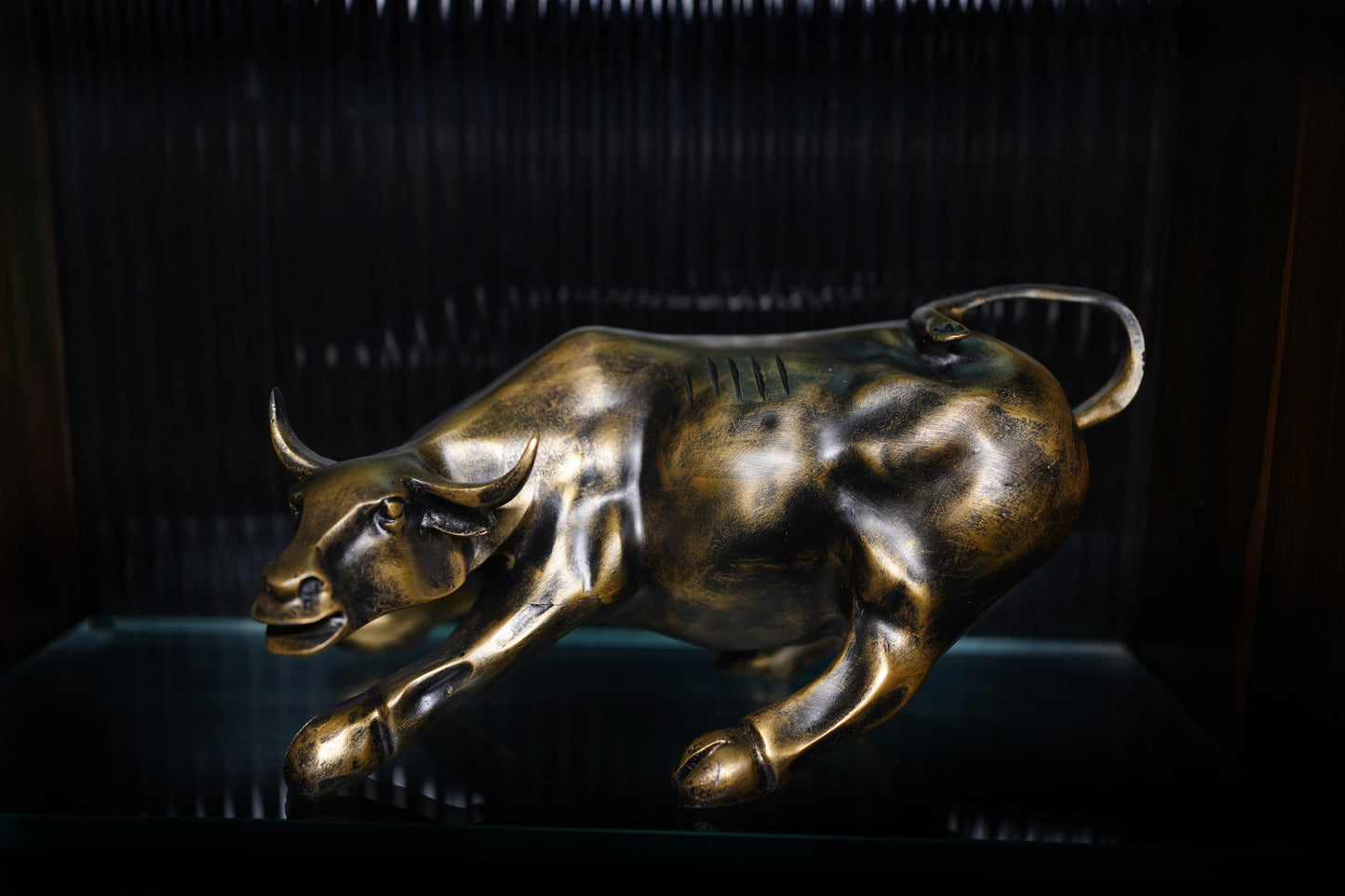 Fengshui Charging Bull- The opportunist(Attracts Wealth and Big opportunities)