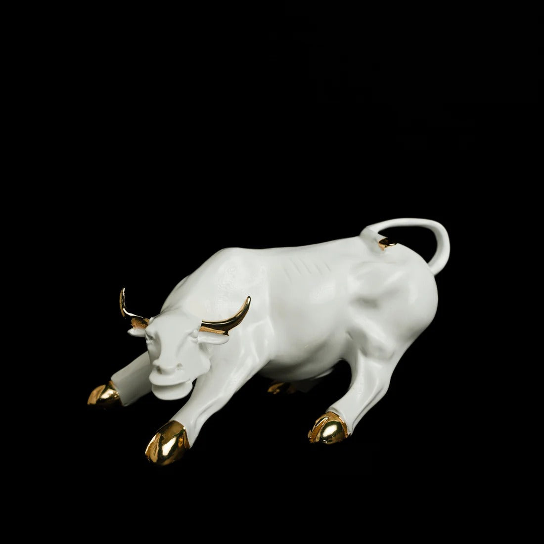 Fengshui Charging Bull- The opportunist ( Attracts Wealth and Big opportunities).
