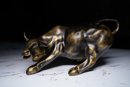 Fengshui Charging Bull- The opportunist(Attracts Wealth and Big opportunities)