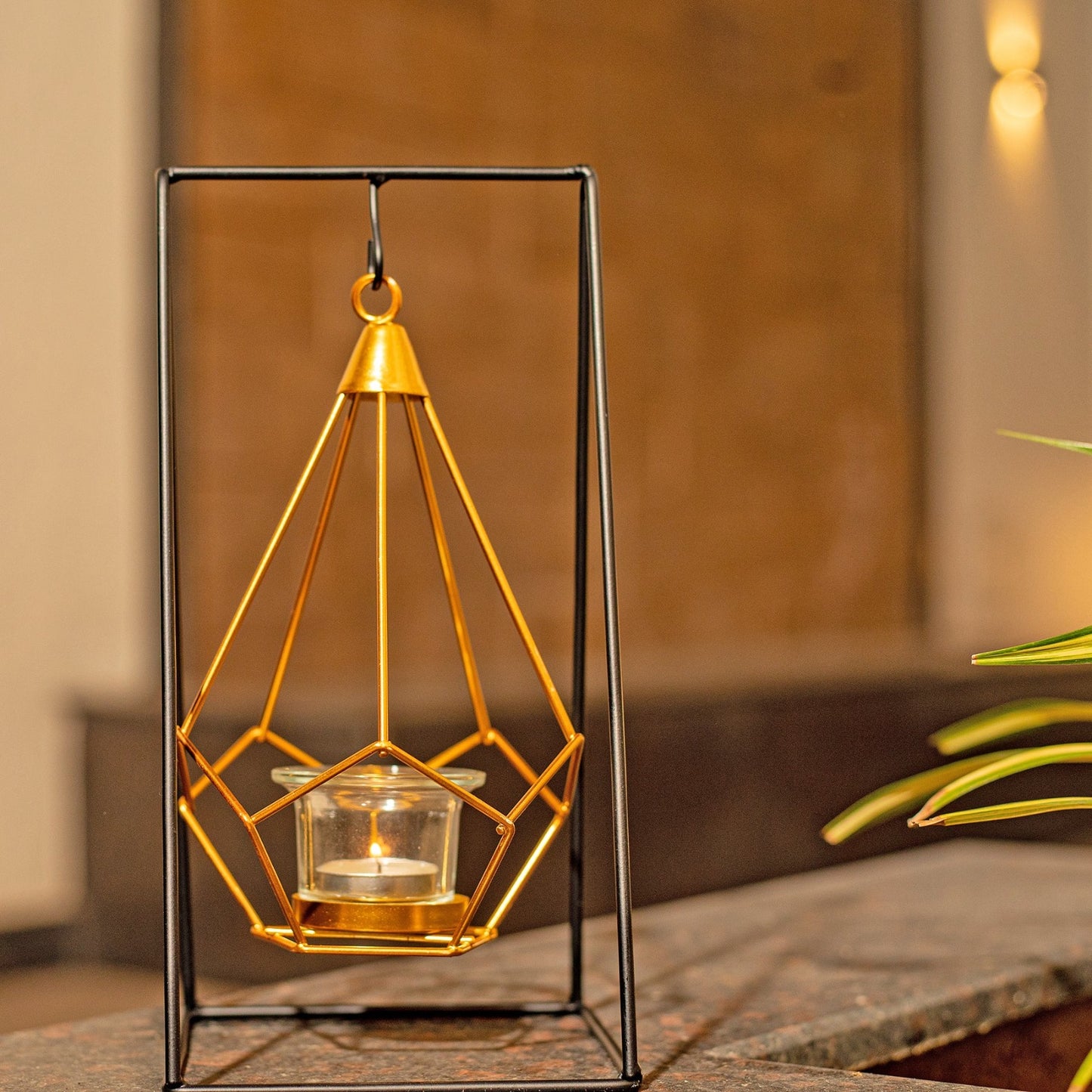 Decorative Modern Art Candle Holder for Perfect Diwali Gift